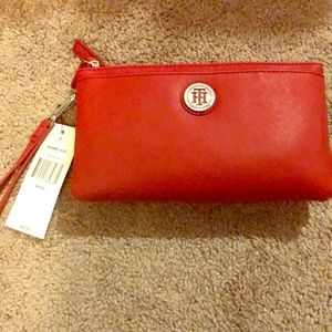 Tommy Hilfiger double wallet wristlet